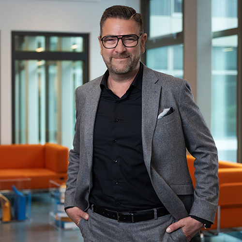 Portraits des SDK-Mitarbeiters Timohir.